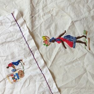 Pair Of Vintage Fingertip Towels